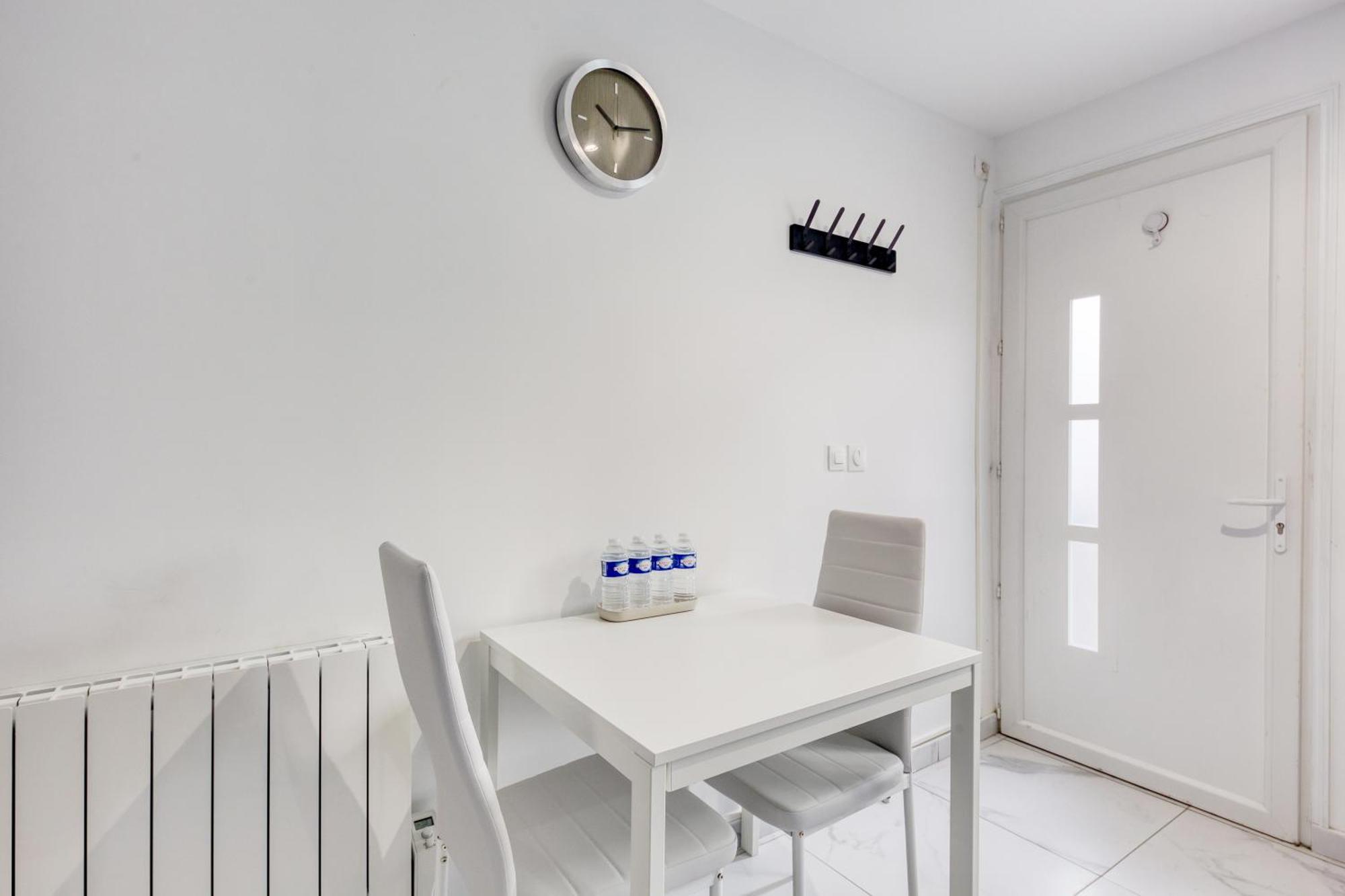Appartement - 4 Personnes - Parking Prive - Metro 7 - Rer B La Courneuve Kültér fotó